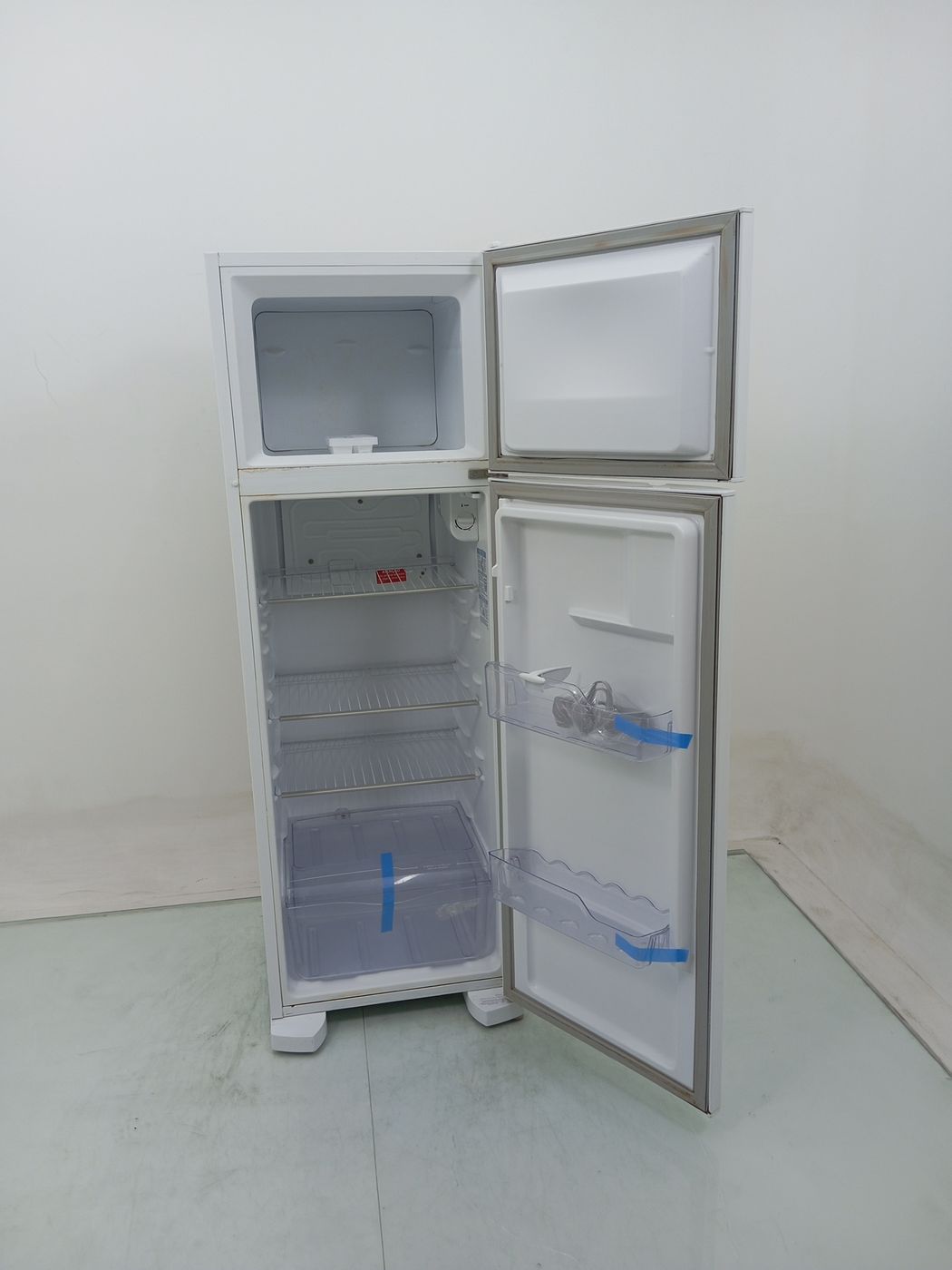 REFRIGERADOR ELECTROLUX DC35A - Refrigerador 