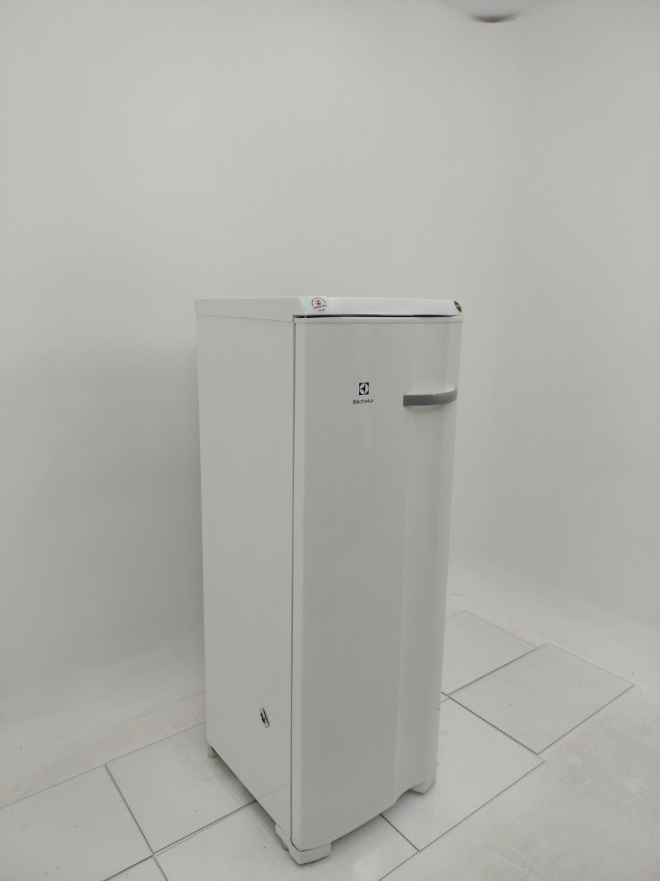 FREEZER ELECTROLUX FE23 VERTICAL CYCLE DEFROS
