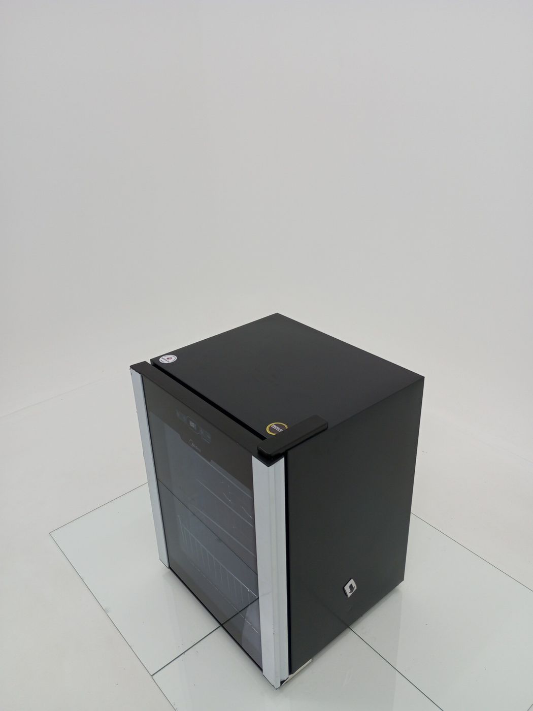 ADEGA MIDEA COMPRESSOR  24 GARRAFAS - PRETO