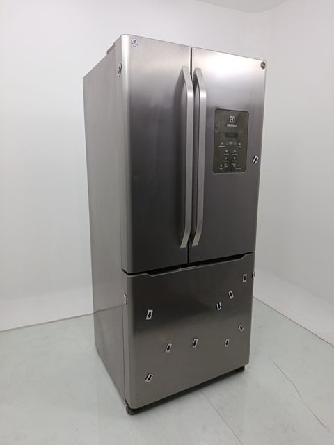 REFRIGERADOR ELECTROLUX DM84X FROST FREE INVE
