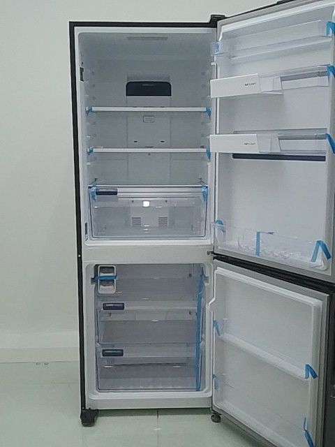 REFRIGERADOR ELECTROLUX IB7B FROST FREE INVER