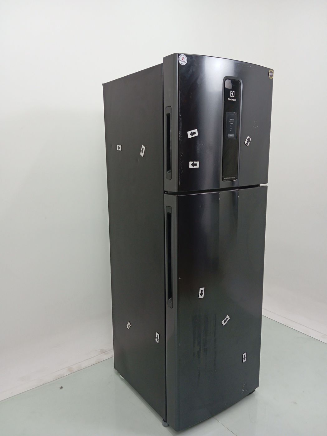 REFRIGERADOR ELECTROLUX IF43B FROST FREE INVE