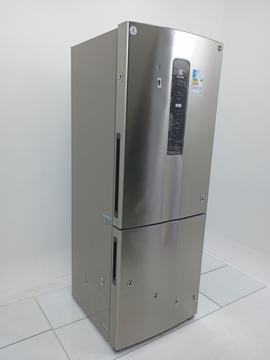 REFRIGERADOR ELECTROLUX IB54S DUAS PORTAS INV