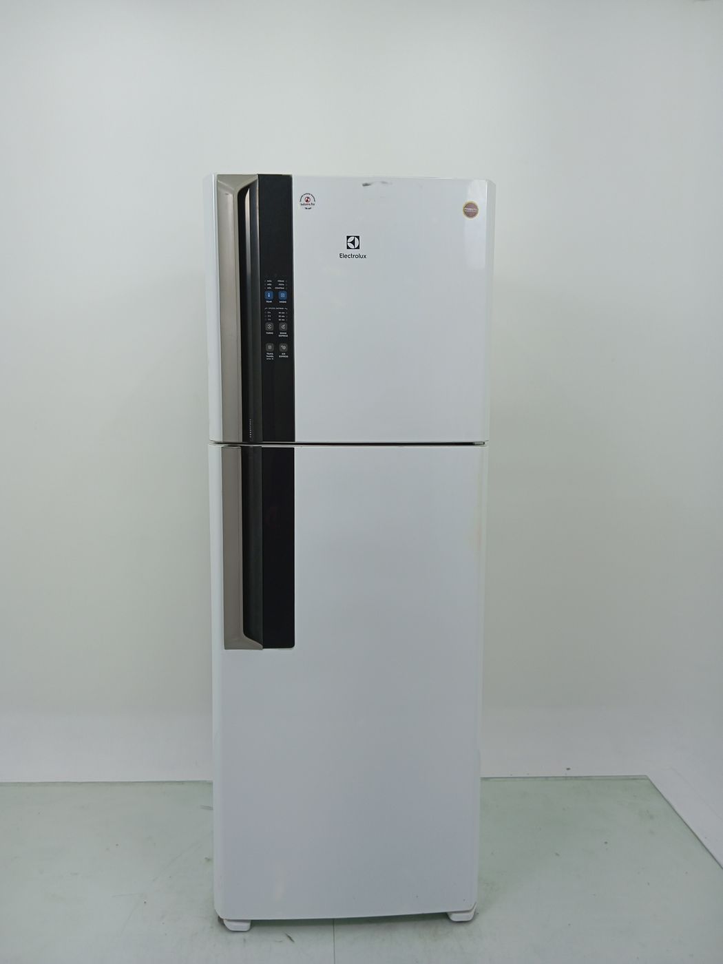 REFRIGERADOR ELECTROLUX DF56 DUAS PORTAS FROS