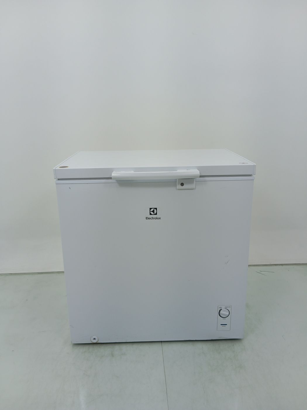 FREEZER ELECTROLUX HE200 - Freezer Horizontal