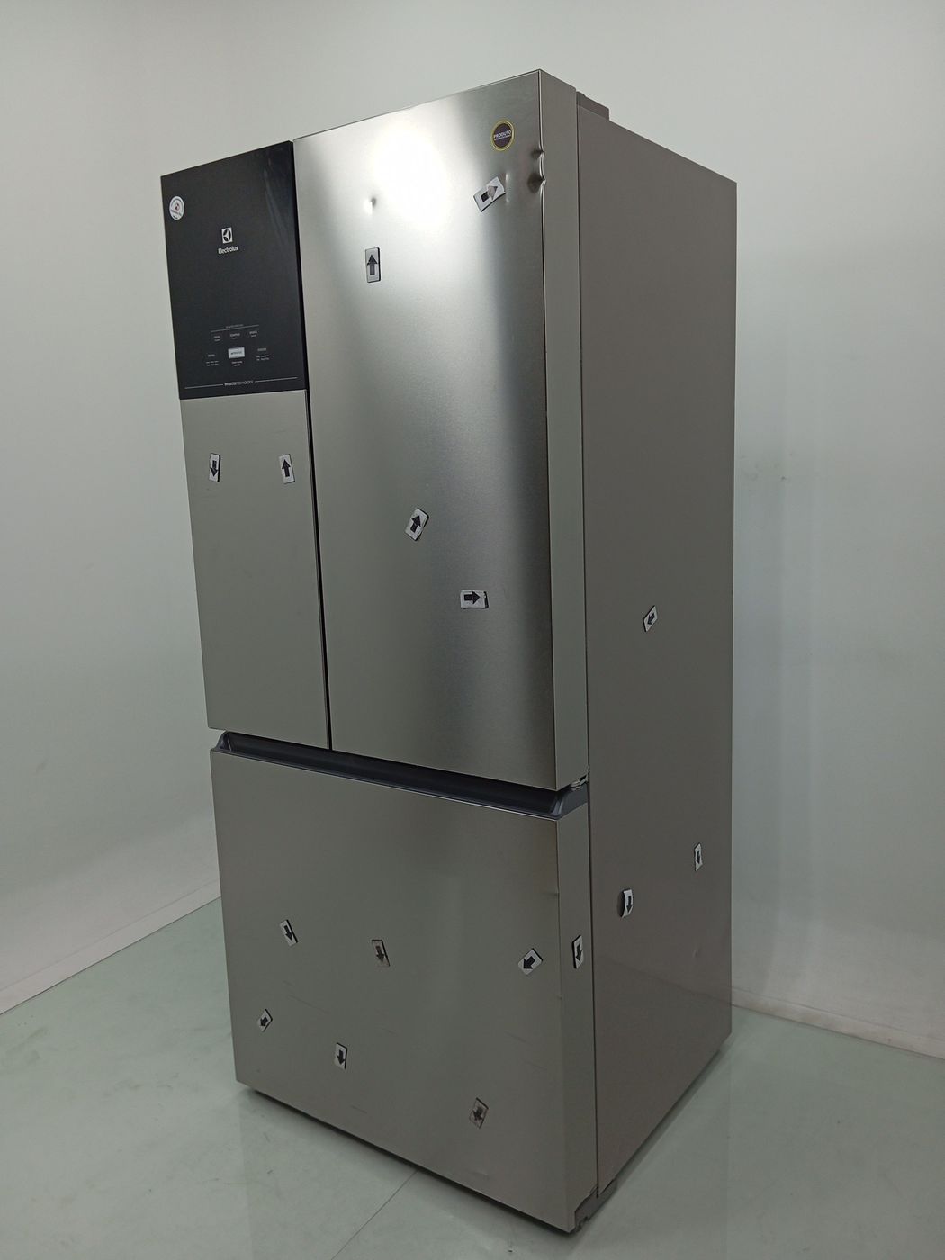 REFRIGERADOR ELECTROLUX IM8S FROST FREE INVER