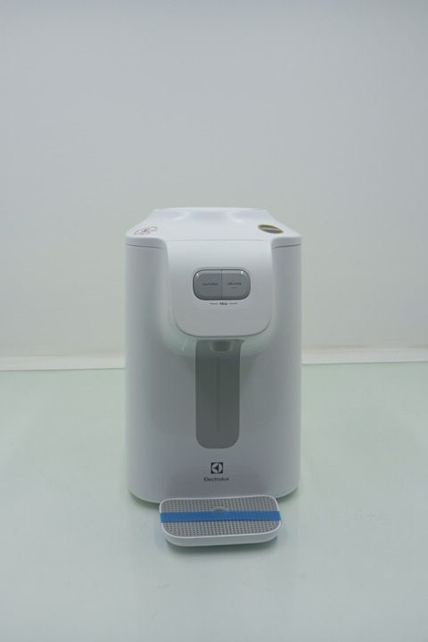 BEBEDOURO ELECTROLUX BC018 ÁGUA GELADA, FRIA 