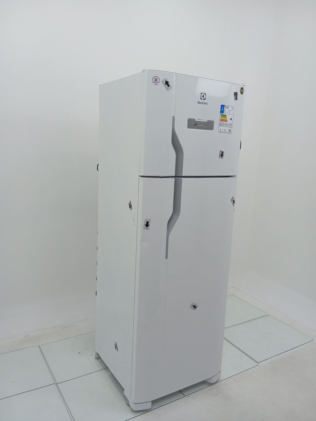 REFRIGERADOR ELECTROLUX TF39-   FROST FREE 31