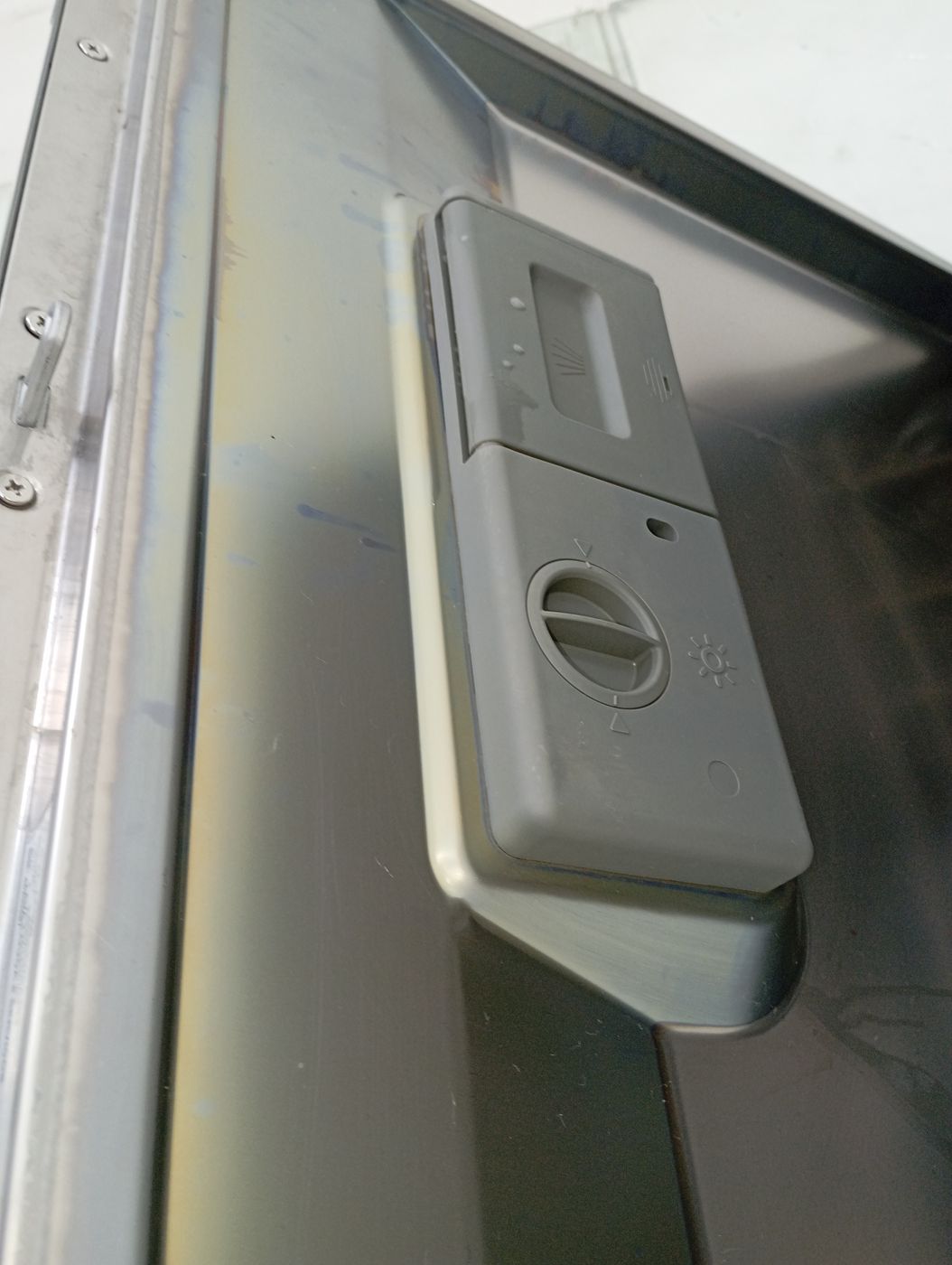 LAVA LOUCAS ELECTROLUX LE08S - Lava Louça Ele