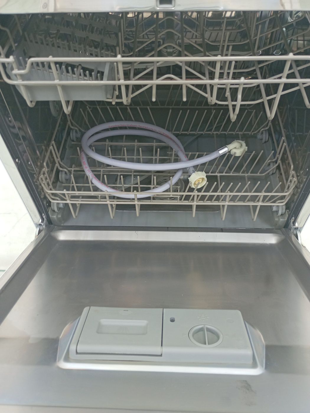 LAVA LOUCAS ELECTROLUX LV08B - Lava Louça Ele
