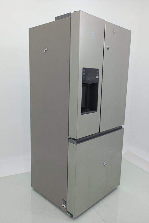 REFRIGERADOR ELECTROLUX IM8IS FROST FREE MULT