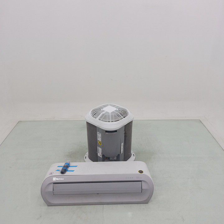 AR CONDICIONADO ELECTROLUX UI09R 9.000 BTUS Q