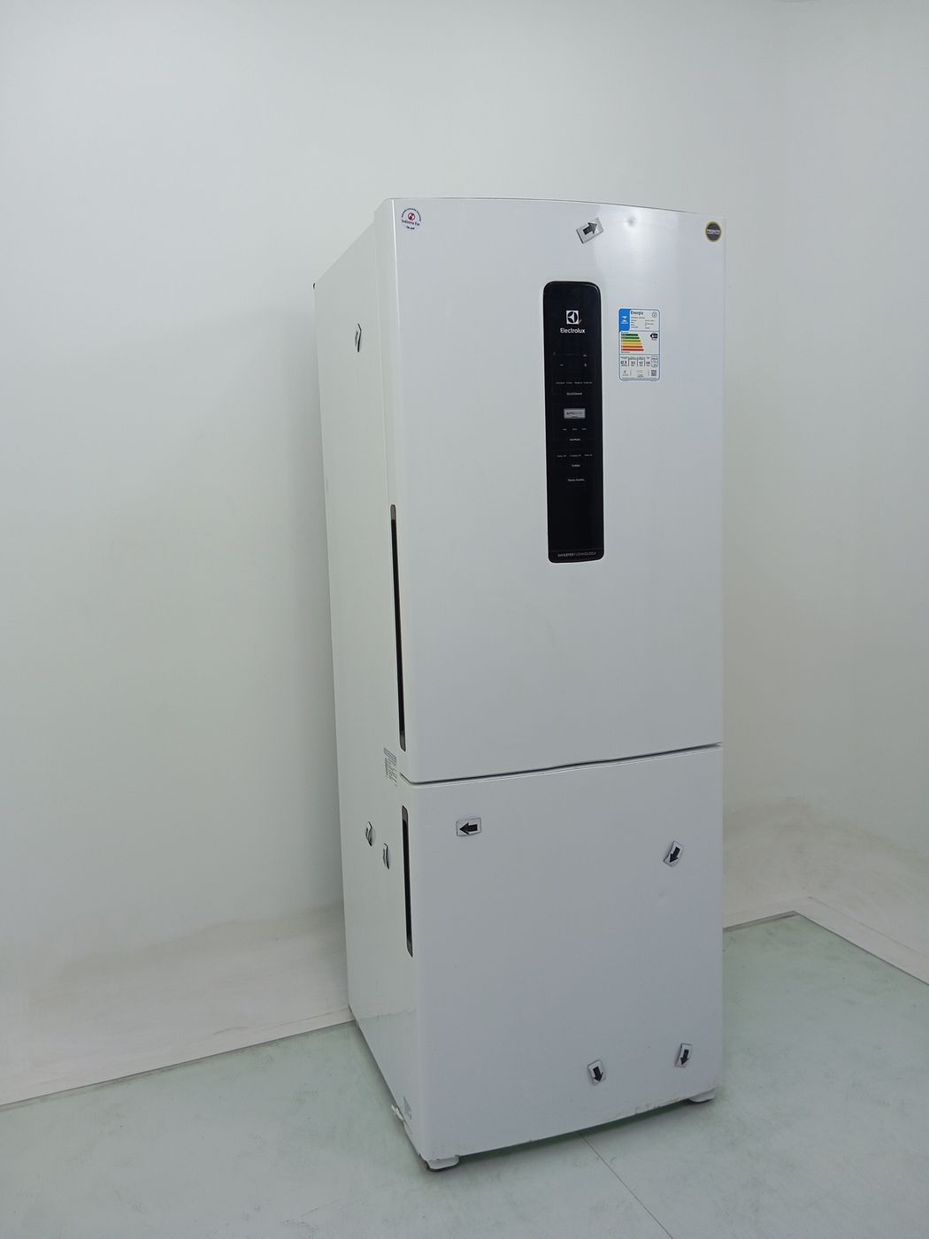 REFRIGERADOR ELECTROLUX IB7 - Refrigerador El