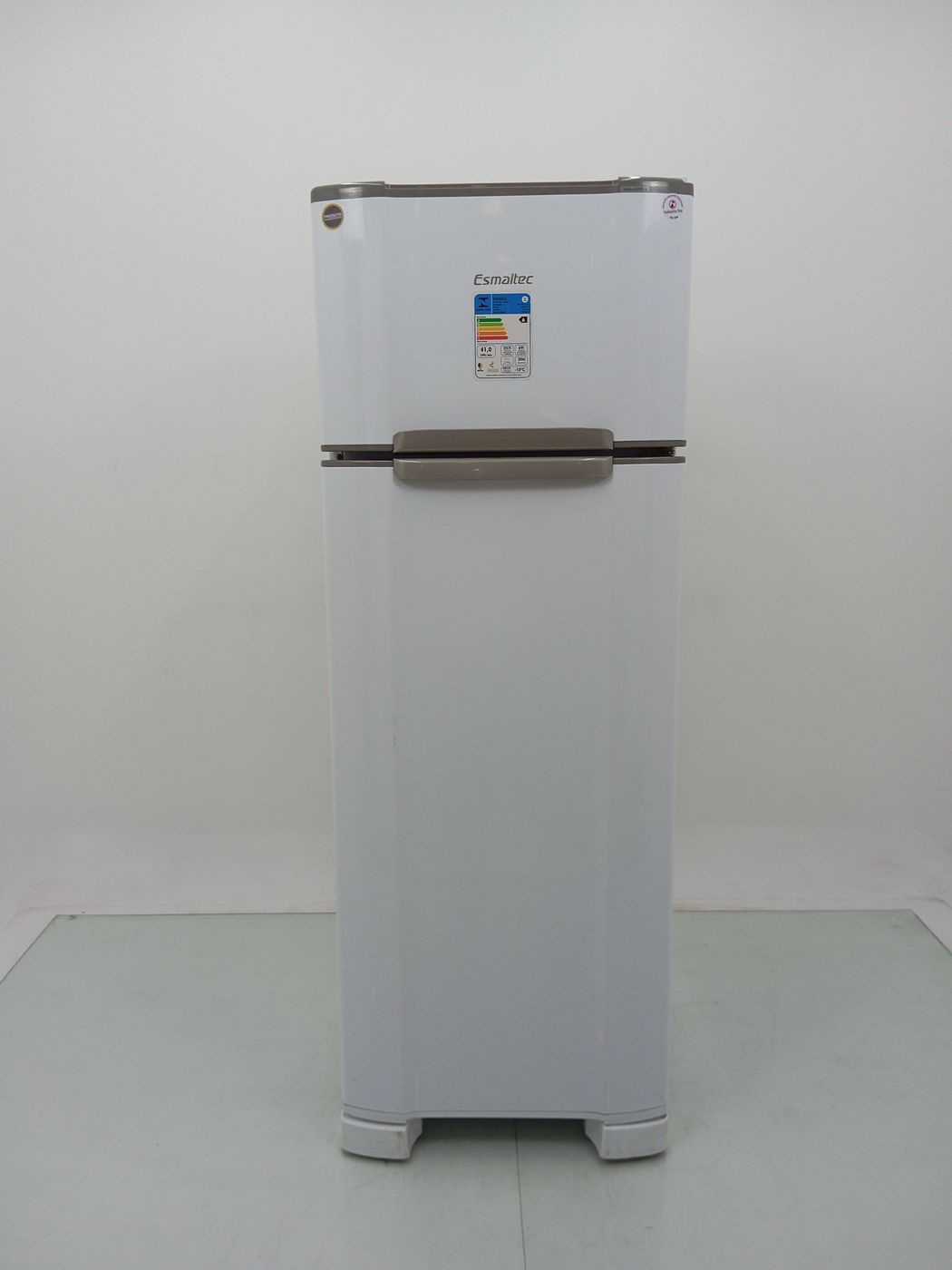 REFRIGERADOR ESMALTEC CYCLE DEFROST 2 PORTAS 