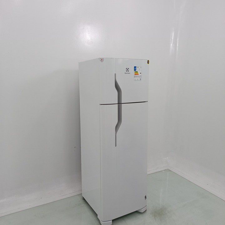 GELADEIRA ELECTROLUX DC35A CYCLE DEFROST 260L
