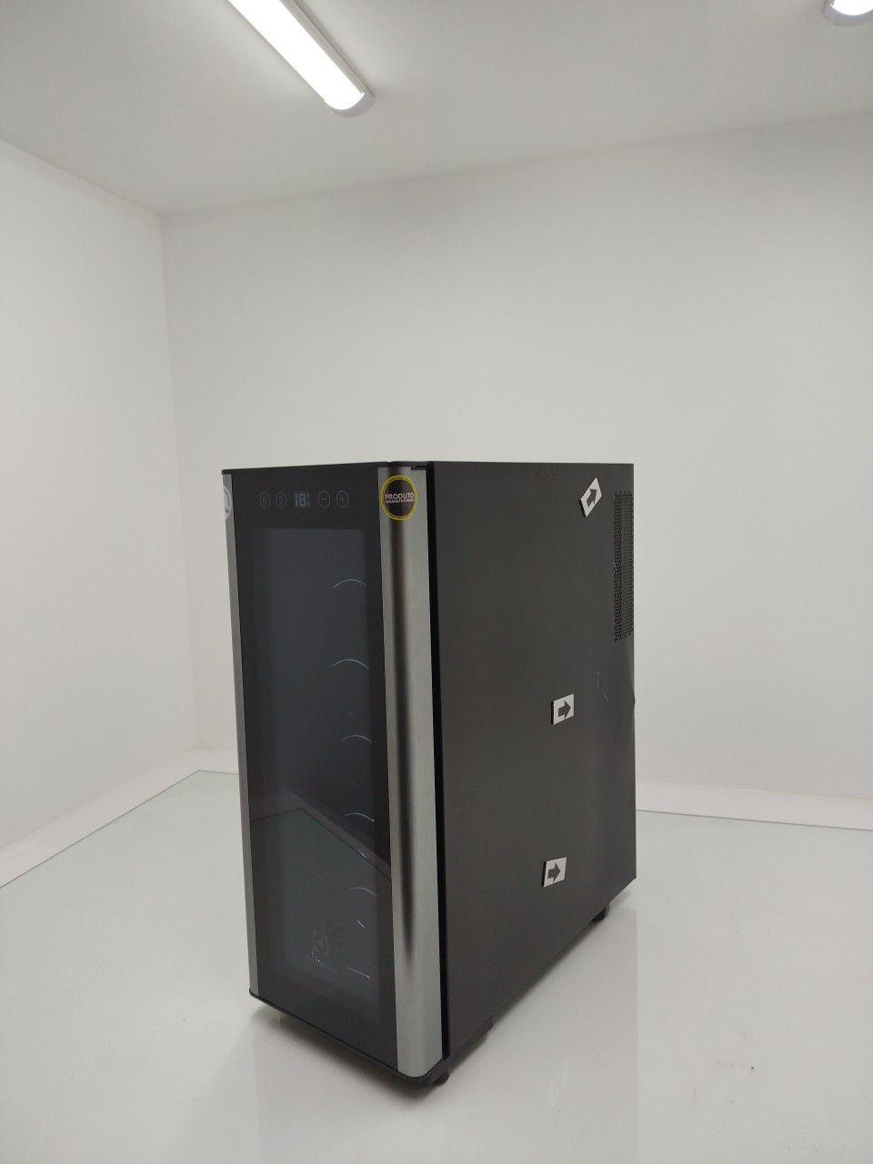 ADEGA ELECTROLUX ACS12 VINHOS UMA PORTA ACS12