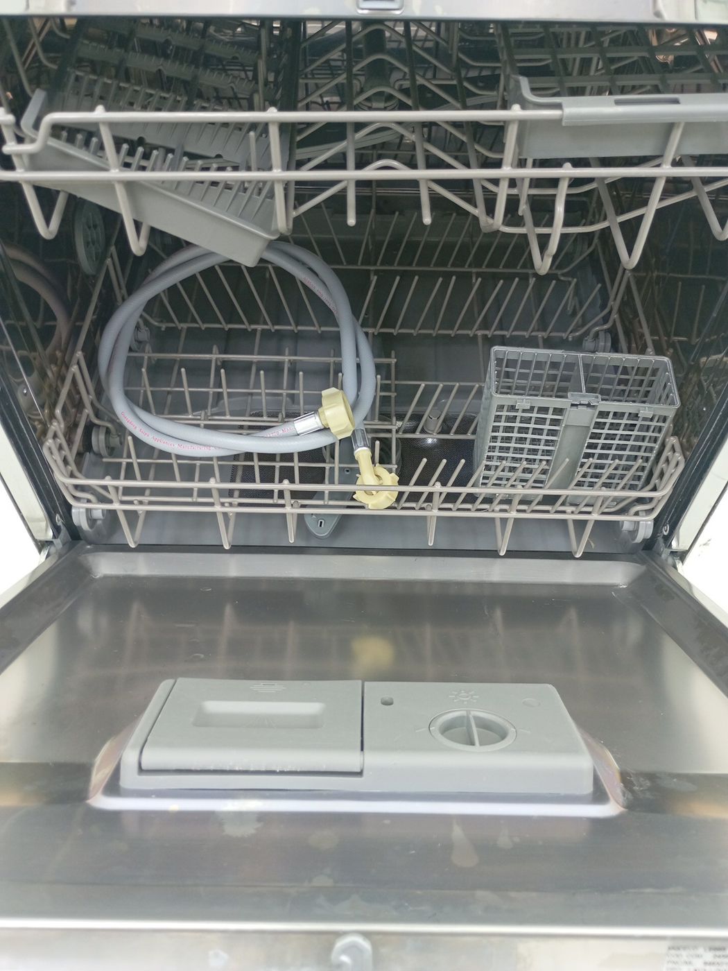LAVA LOUCAS ELECTROLUX LE08S - Lava Louça Ele