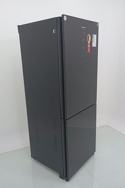 REFRIGERADOR PANASONIC BLACK GLASS FROST FREE