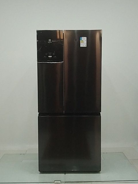 GELADEIRA ELECTROLUX IM8B FROST FREE INVERTER