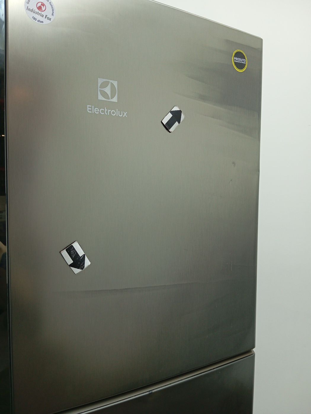 REFRIGERADOR ELECTROLUX DF56S  DUAS PORTAS FR