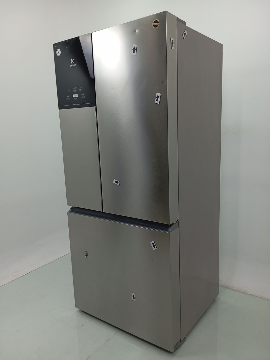 REFRIGERADOR ELECTROLUX IM8S FROST FREE INVER
