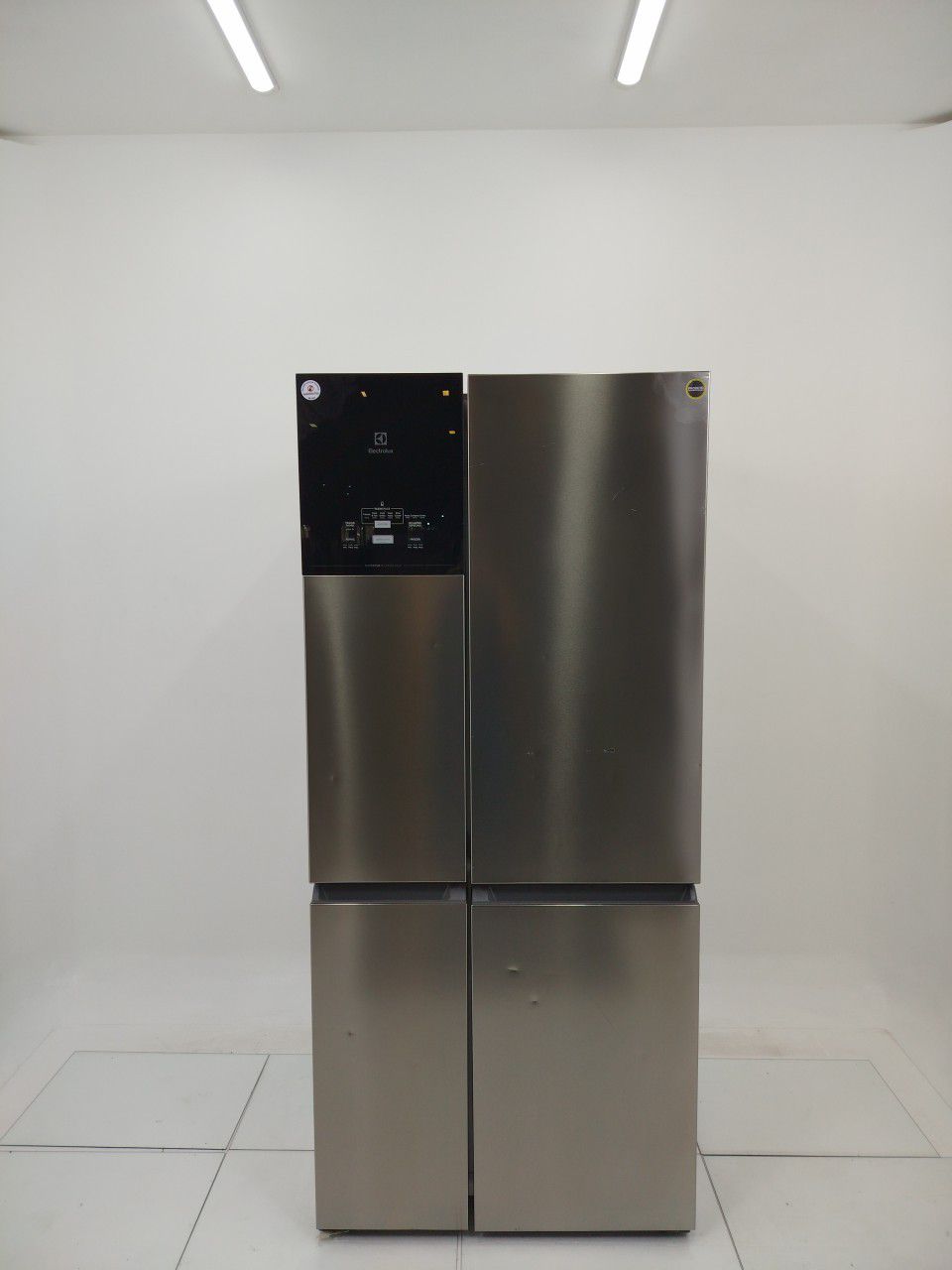 REFRIGERADOR ELECTROLUX IQ8S FROST FREE MULTI