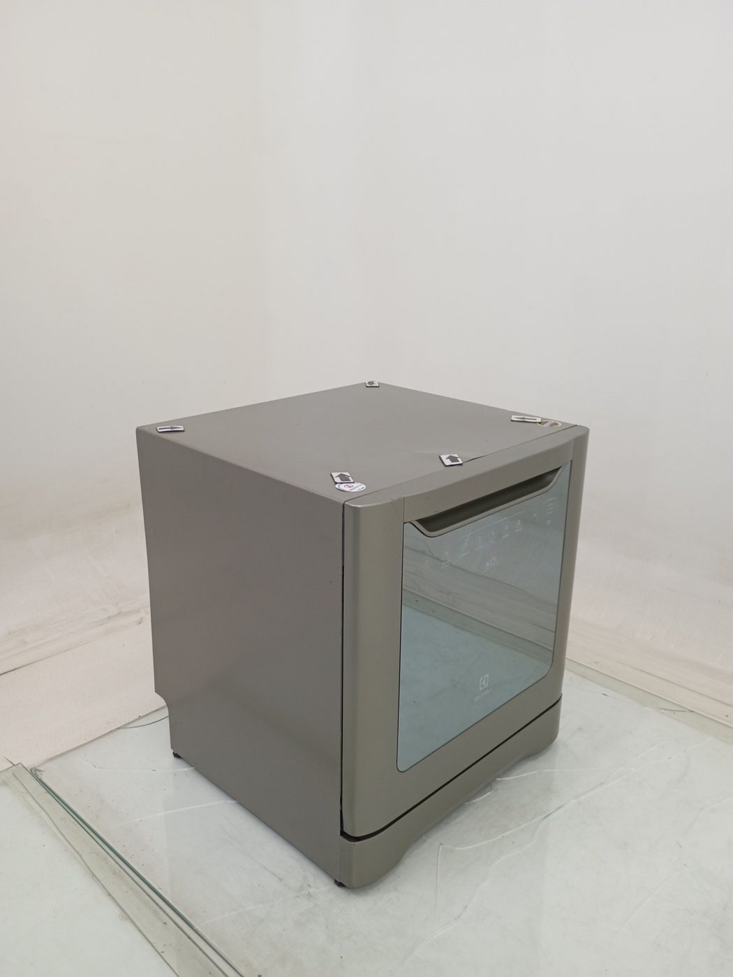 LAVA LOUCAS ELECTROLUX LE08S - Lava Louça Ele