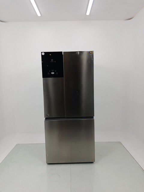 REFRIGERADOR ELECTROLUX IM8S FROST FREE INVER