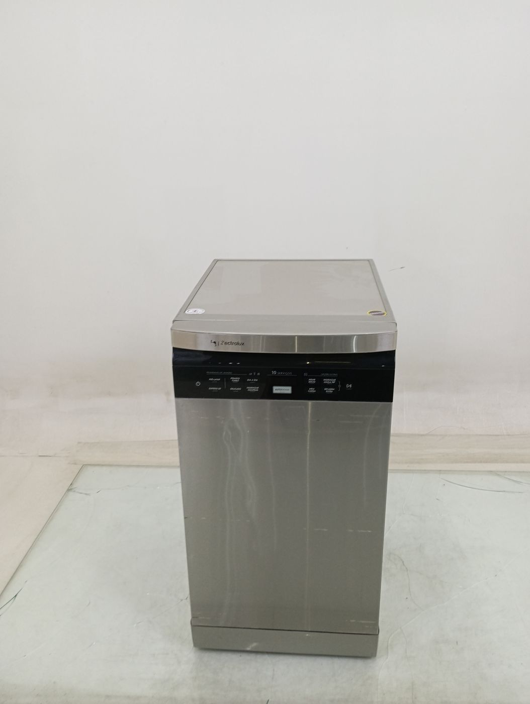 LAVA LOUCAS ELECTROLUX LL10X - Lava Louça Ele