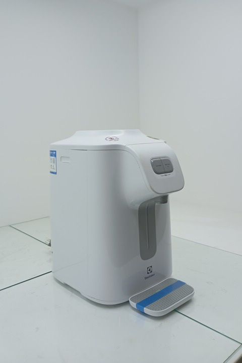 BEBEDOURO ELECTROLUX BC018 ÁGUA GELADA, FRIA 