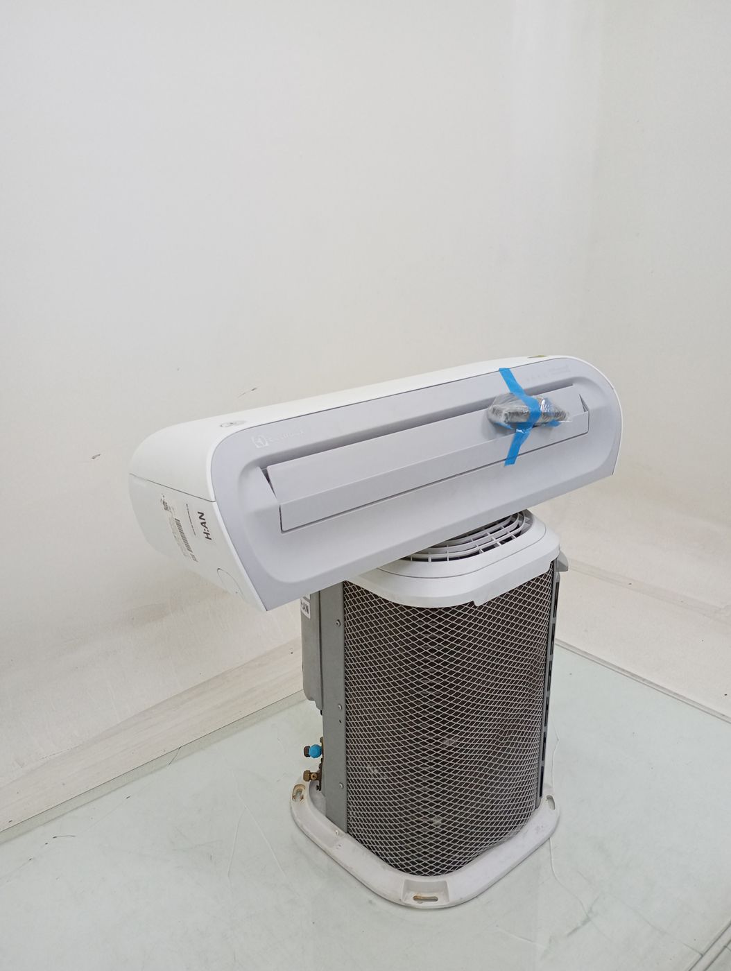 AR CONDICIONADO ELECTROLUX YI12R - SPLIT ELEC