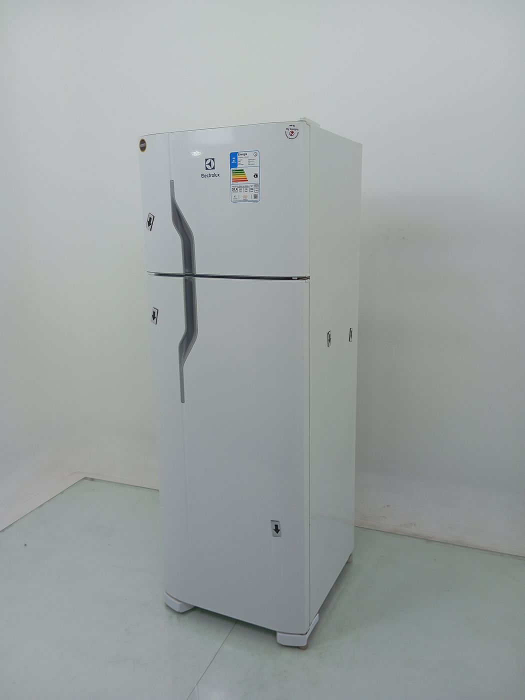 REFRIGERADOR ELECTROLUX DC35A   DUAS PORTAS C
