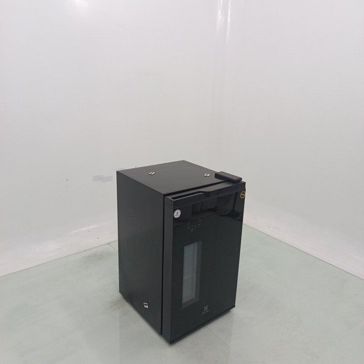CERVEJEIRA ELECTROLUX EB10C HOME BAR FROST FR