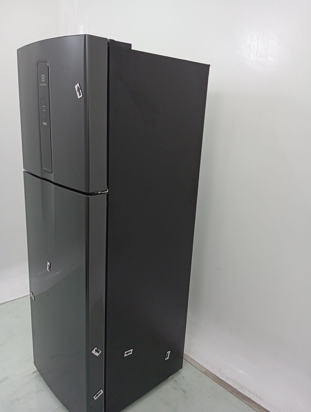 GELADEIRA ELECTROLUX IF43B FROST FREE INVERTE