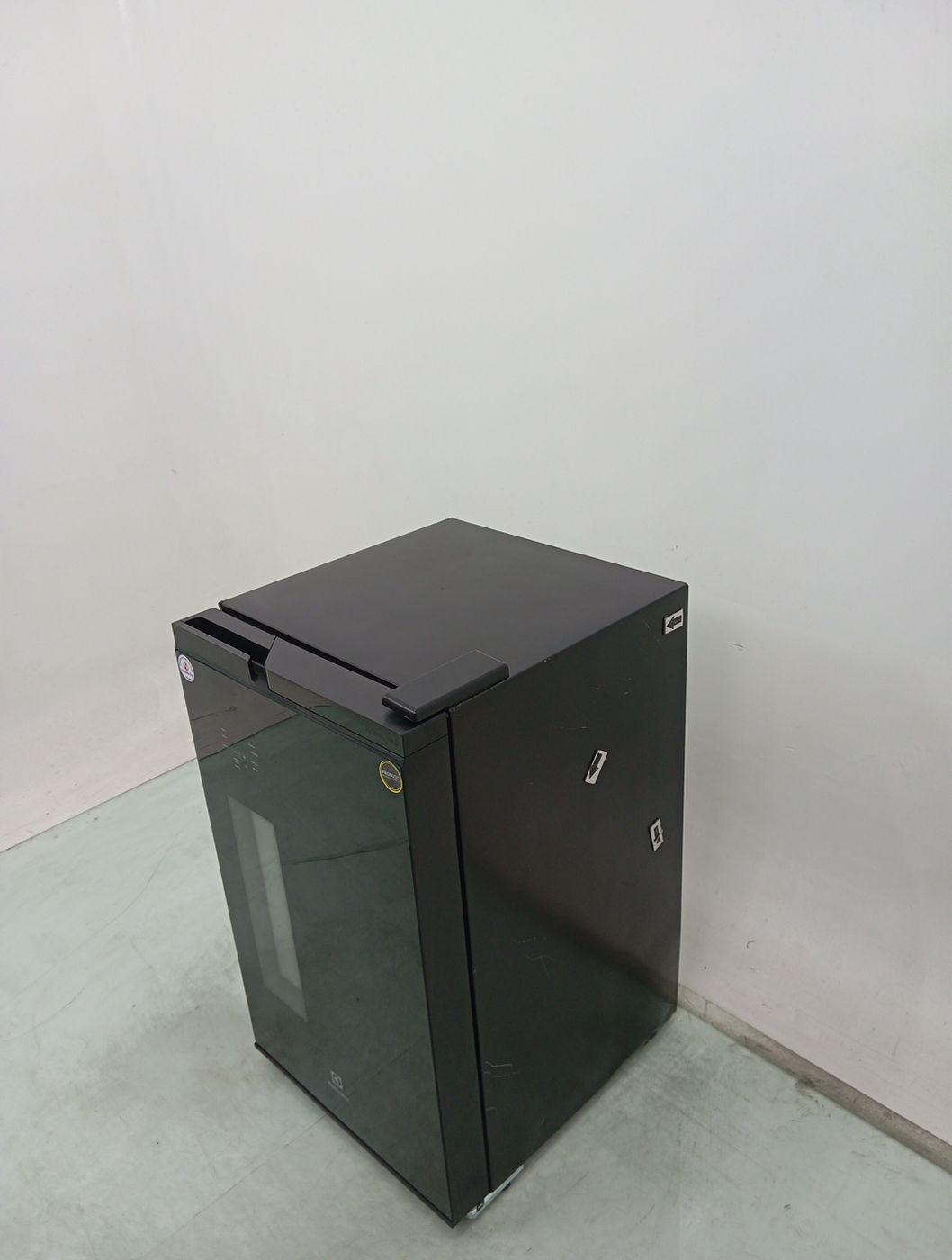 CERVEJEIRA ELECTROLUX EB100 HOME BAR FROST FR
