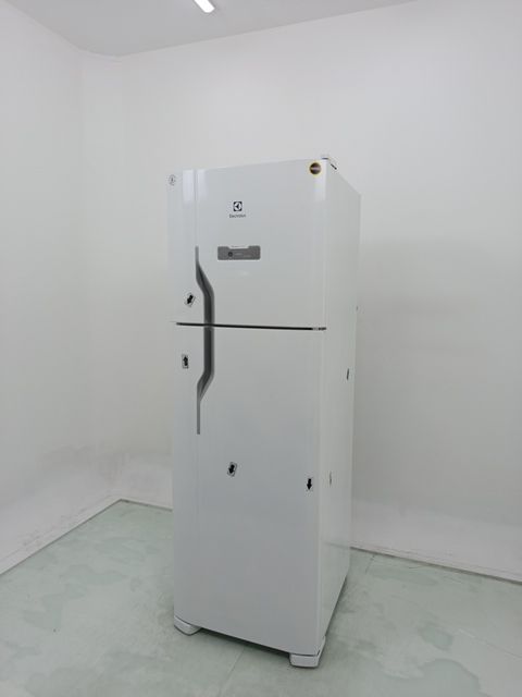 REFRIGERADOR ELECTROLUX DFN41 FROST FREE 371L