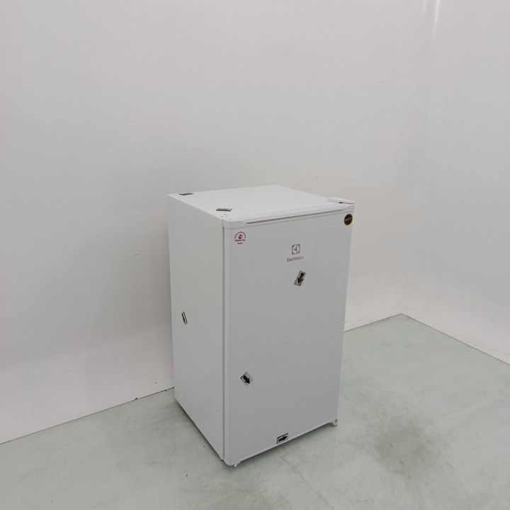 FRIGOBAR ELECTROLUX EM90 90L EFFICIENT COM CO