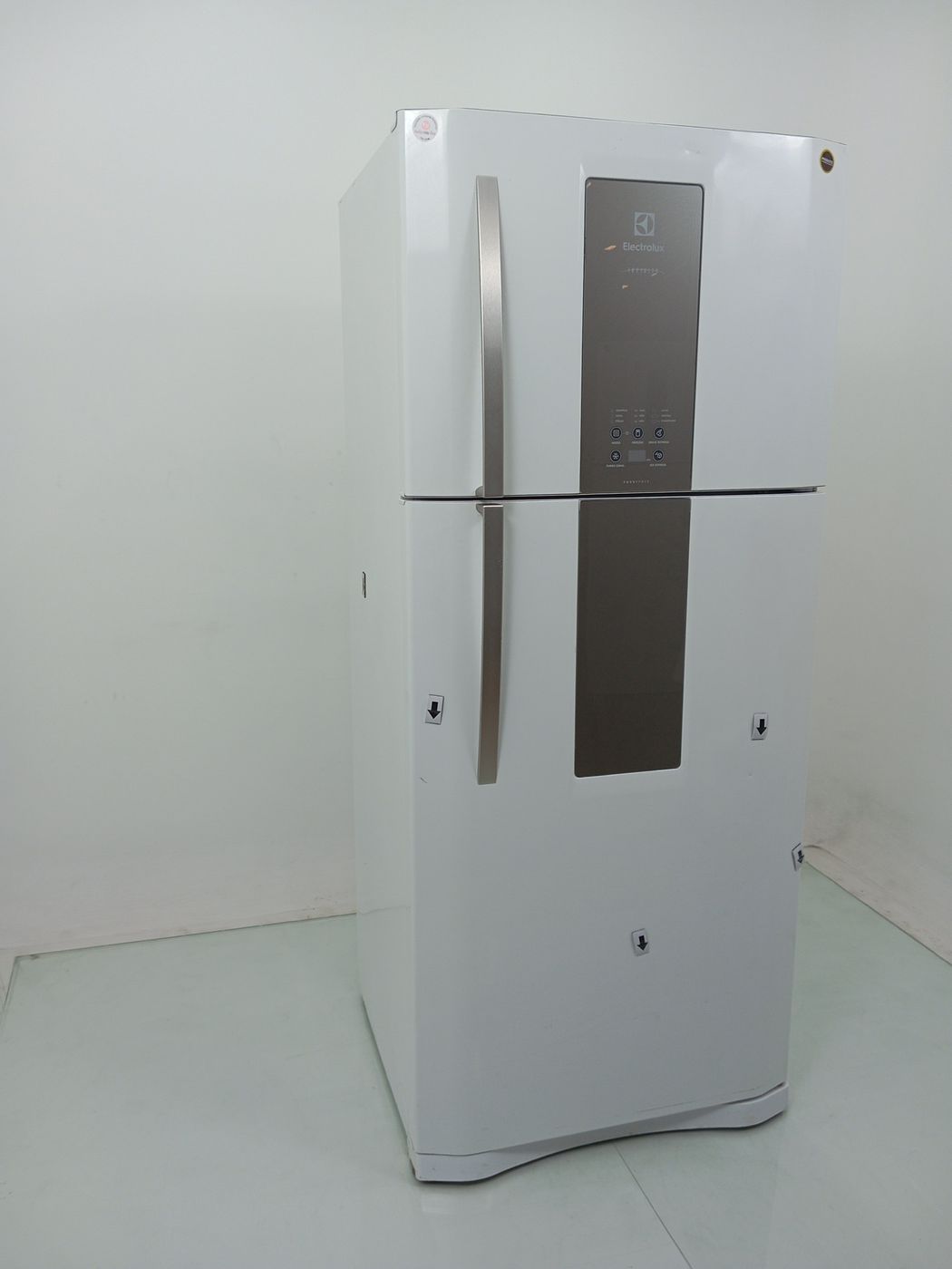 REFRIGERADOR ELECTROLUX DF82 DUAS PORTAS FROS
