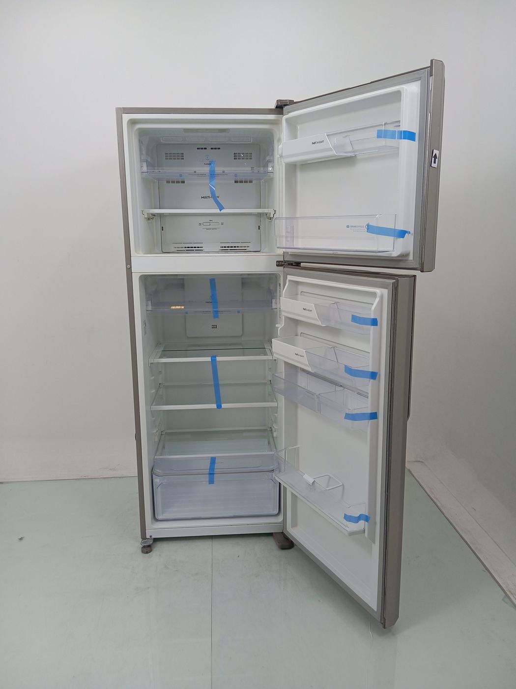 REFRIGERADOR ELECTROLUX DF56S FROST FREE INVE