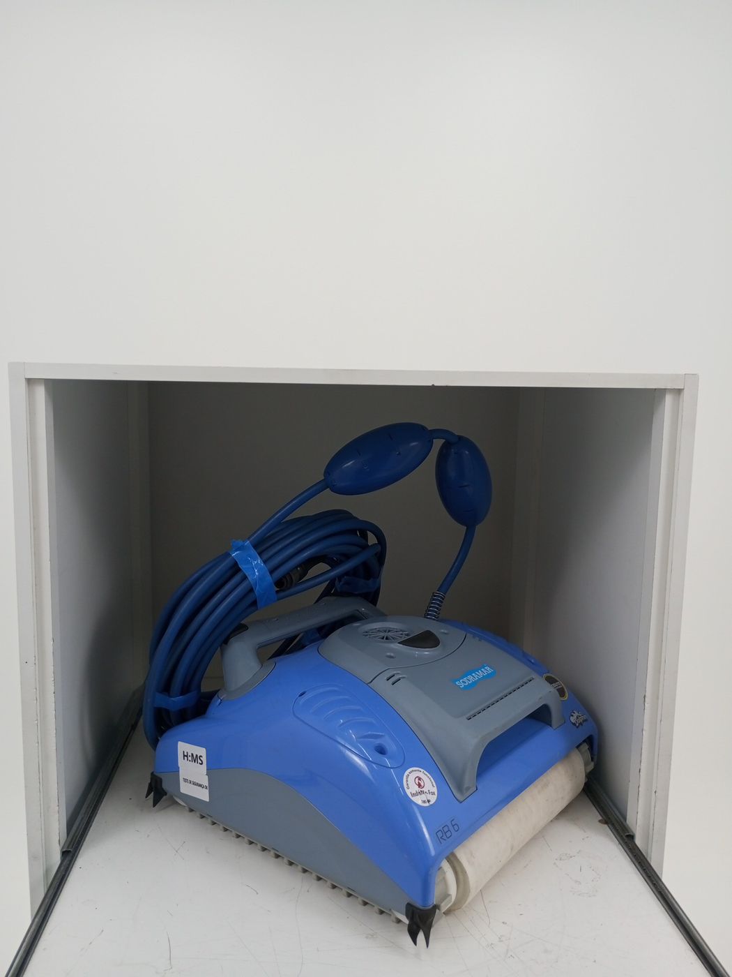 ASPIRADOR SODRAMAR Robô RB6 para limpeza de p
