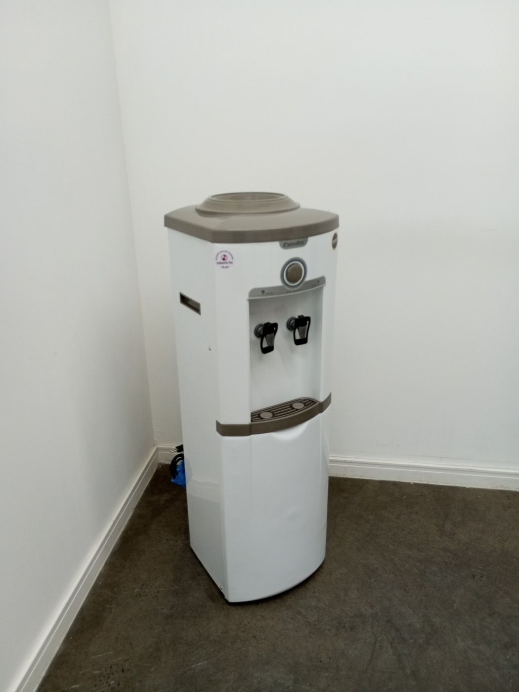 BEBEDOURO ESMALTEC DE COLUNA GARRAFAO ECG35B 