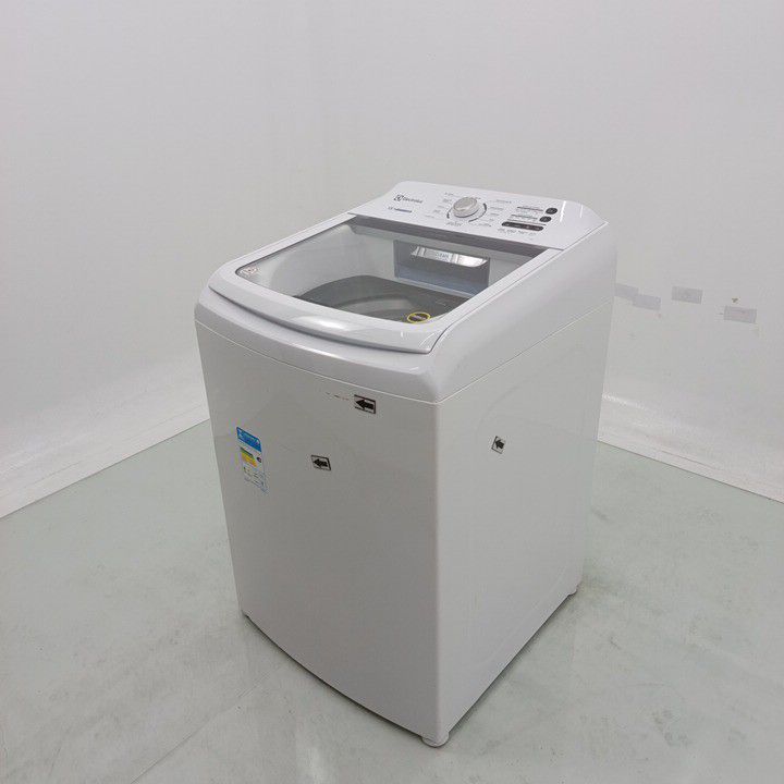 LAVADORA ELECTROLUX LED15 15KG ESSENTIAL CARE