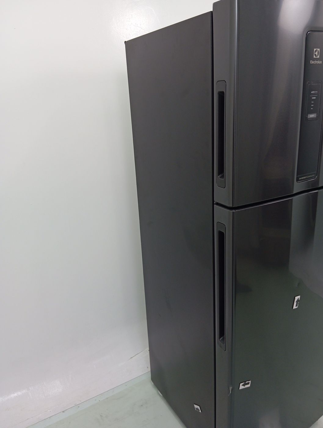 GELADEIRA ELECTROLUX IF43B FROST FREE INVERTE