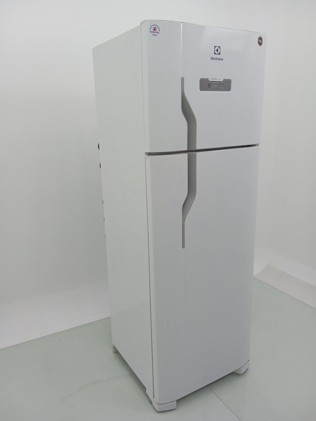 REFRIGERADOR ELECTROLUX TF39-   FROST FREE 31