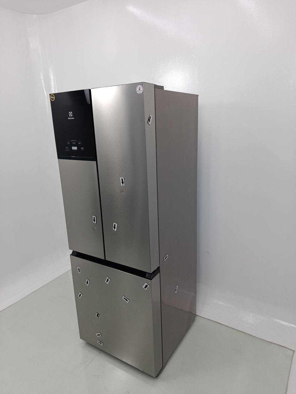 REFRIGERADOR ELECTROLUX IM7S FROST FREE INVER