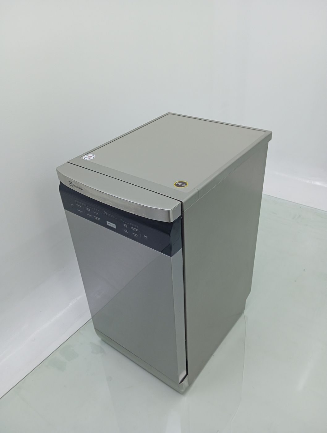 LAVA LOUCAS ELECTROLUX LL10X - Lava Louça Ele