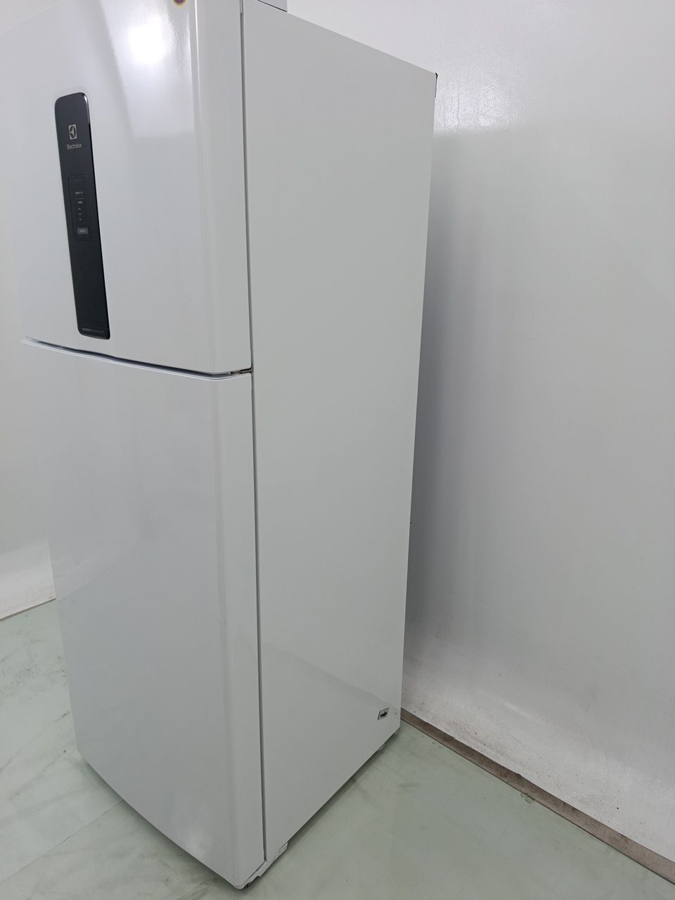GELADEIRA ELECTROLUX IT70 FROST FREE INVERTER