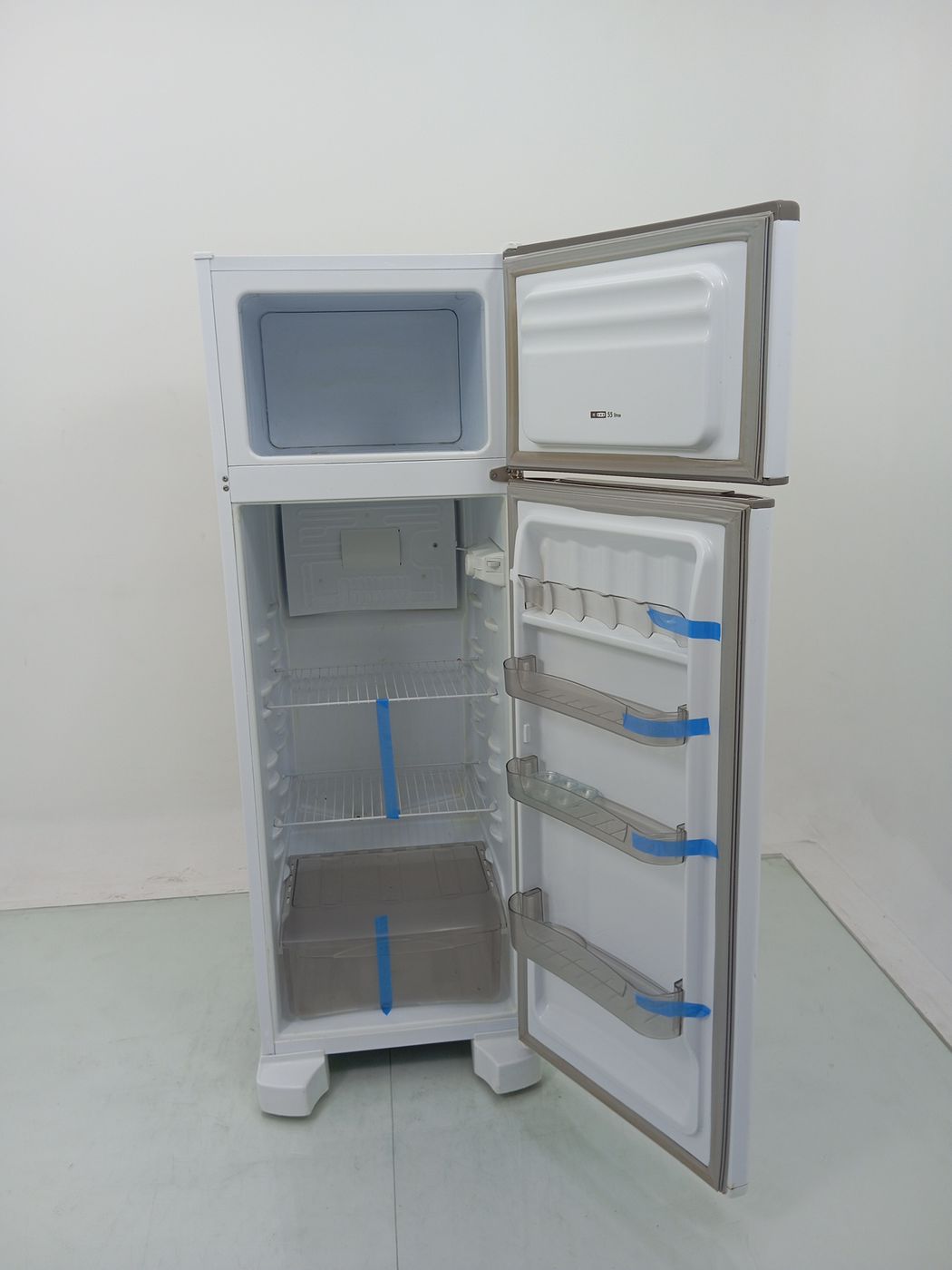 REFRIGERADOR ESMALTEC 276 LITROS RCD34 CYCLE 