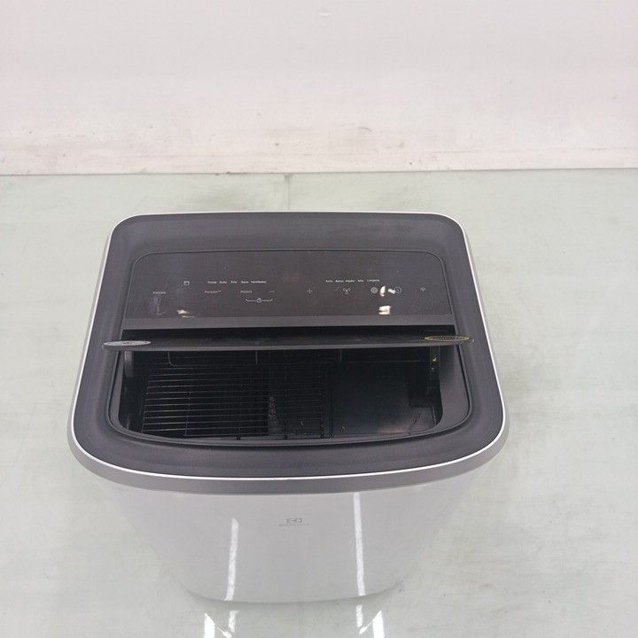 AR CONDICIONADO ELECTROLUX SP12F PORTATIL 120