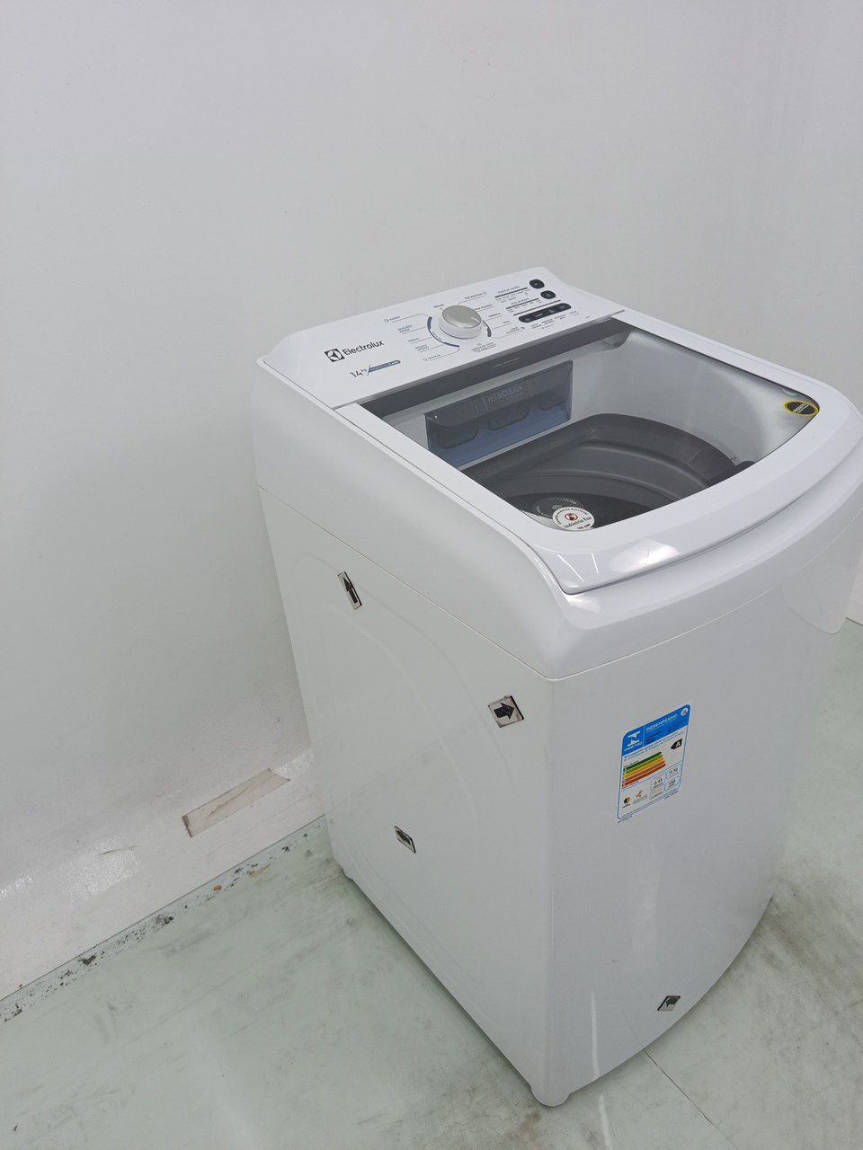 LAVADORA ELECTROLUX  LED14 14KG TOP LOAD - BR